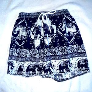 Elephant Shorts Women’s Size XS (Blue/White)